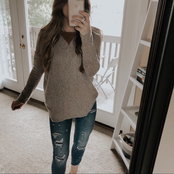 Cherish Tops - Cherish Crushed Velvet Pullover Raw Hem Sweater